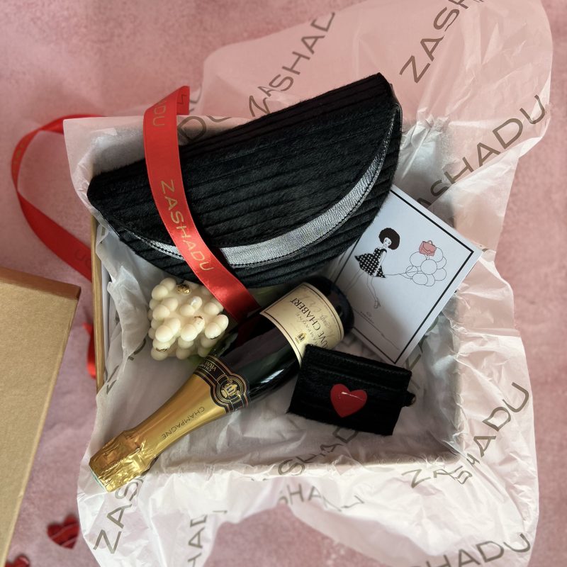Valentine Gift Box Black Hide
